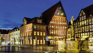 Historischer Marktplatz von Hildesheim &copy; Mapics-fotolia.com