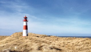 Leuchtturm (Ostfeuer) bei List auf Sylt © Ralf Gosch-fotolia.com