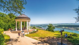 Blick vom Niederwalddenkmal auf den Rhein &copy; Sina Ettmer - stock.adobe.com