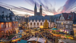 Weihnachtsmarkt am Marktplatz in Goslar © GOSLAR Marketing GmbH/Schiefer