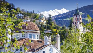 Meran im Frühling © mmphoto - stock.adobe.com