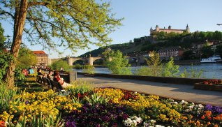 Würzburg mit Blick auf die Festung © www.bayern.by