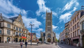 St. Bavo Kathedrale in Gent © ekaterina_belova - stock.adobe.com