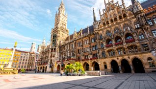 Neues Rathaus am Marienplatz in München © rh2010 - stock.adobe.com