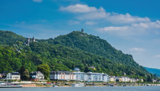 Drachenfels und Königswinter © dihetbo-fotolia.com