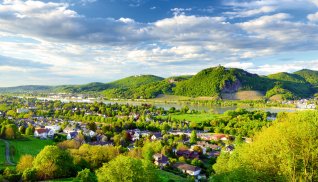 Blick auf Bonn und Rhein mit dem Siebengebirge © DZT/Francesco Carovillano