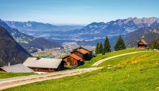 Blick über Montafoner Bergwelt &copy; Sina Ettmer - stock.adobe.com