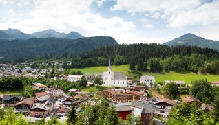 Blick auf Fieberbrunn © Kitzbüheler Alpen/rol.art-images