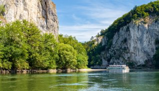 Donaudurchbruch beim Kloster Weltenburg © refresh(PIX) - stock.adobe.com