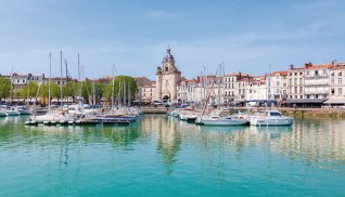 Alter Hafen in La Rochelle &copy; zzzz17 - stock.adobe.com